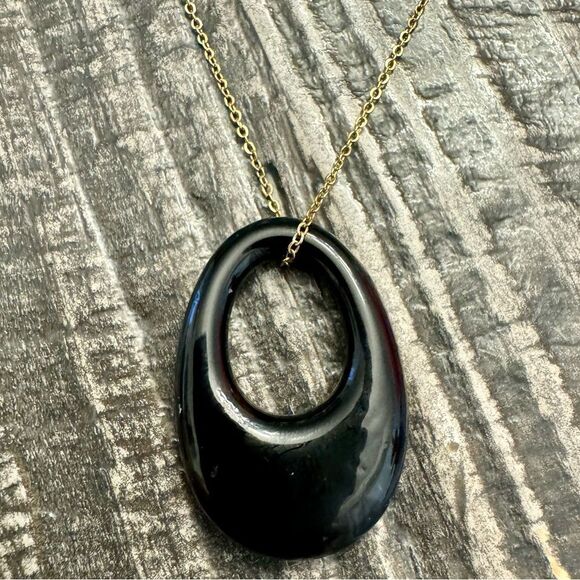 ⚜️New Gold chain necklace w black amulet pendant C9 - Picture 2 of 2